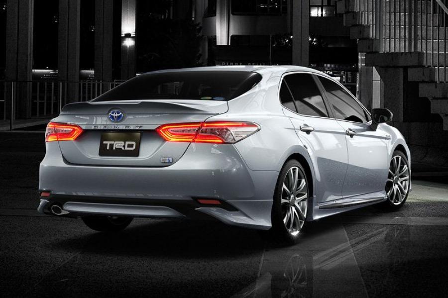  Toyota Camry by TRD 2017 года  (фото 3 из 15)
